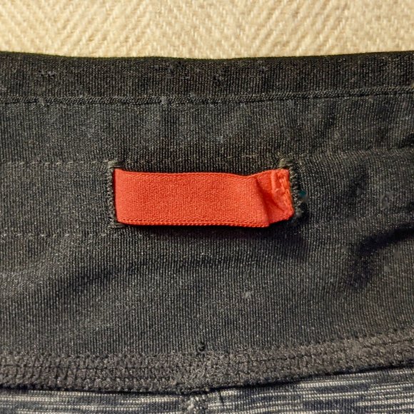 MPG Bike Gym Shorts With 3 Pockets (Black & Grey) - Picture 11 of 13